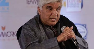 Javed Akhtar ने पाकिस्तान को उसके घर में दिखाया आईना, कहा- 'मुंबई में हमला करवाने वाले आपके देश में घूम रहे'