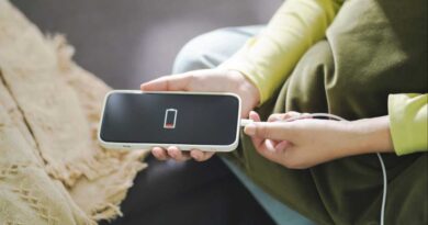 iPhone und Ladekabel