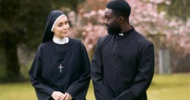 Paapa Essiedu joins drama series `Falling` as lead actor opposite Keeley Hawes