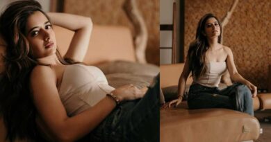 Ashika Ranganath Giving Cozy And Chic Vibe