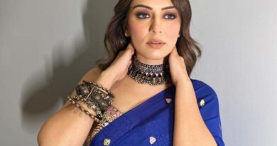 Hansika moves to Bombay High Court