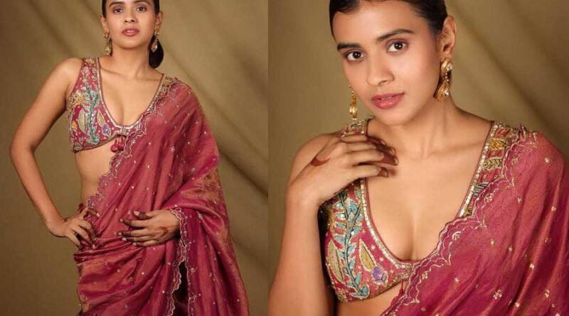 Hebah Patel Steals the Spotlight