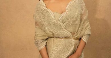 Samantha Draws Attention With Her Latest Pics