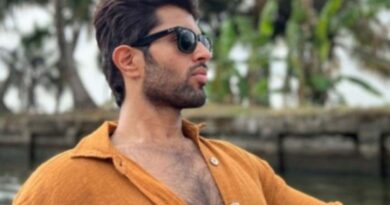Vijay Devarakonda replies to innocent mom of a fan