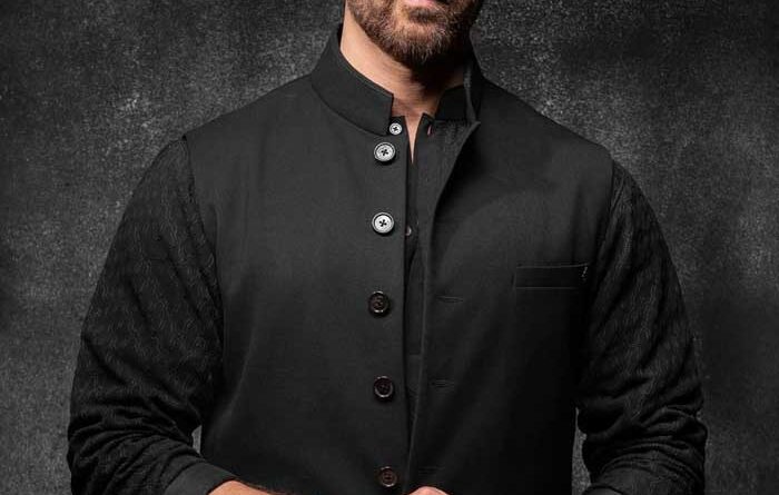 Speculation on Hrithik-Hombale project director