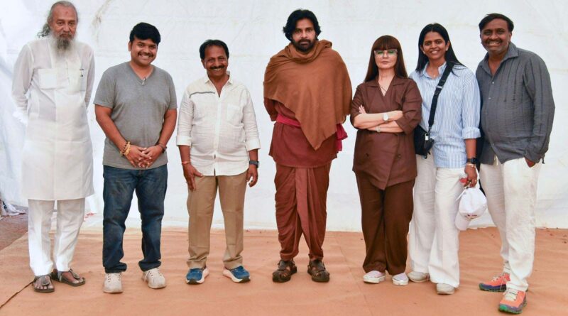 Pawan Kalyan completes Hari Hara Veera Mallu