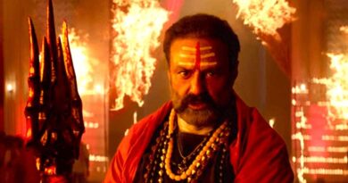 Balakrishna shocking surprise in Akhanda Thaandavam