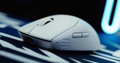 Alienware Pro Wireless gaming mouse promo