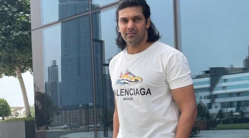 IT Searches at Arya Residence And Restaurant