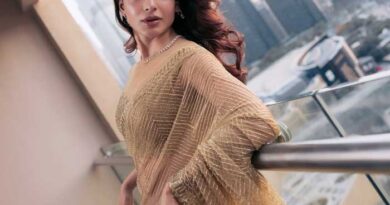 Samantha Ruth Prabhu Shines in Golden Saree