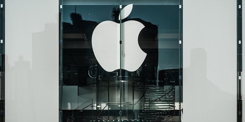 Apple pushes almost 30 security fixes in mobile update