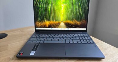 Lenovo IdeaPad Slim 3x head on