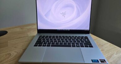 Razer Blade 14 head on photo