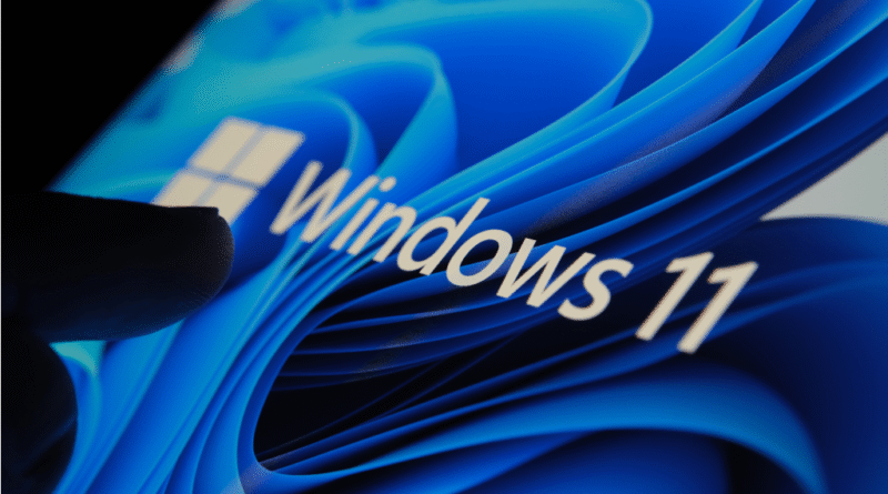 Finger zeigt auf Windows 11