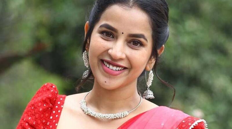 Komalee Prasad Sets the Record Straight Regarding Rumours