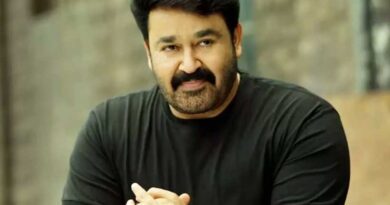 Malayalam Super Star warns journalist