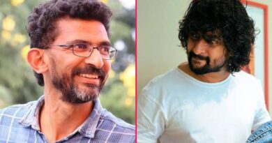 Tollywood Star showing stars to Star Director