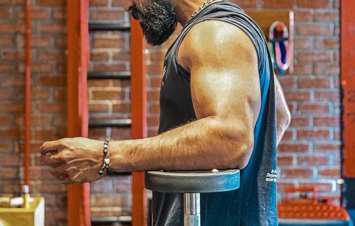 Ram Charan transforms himself completely for Peddi