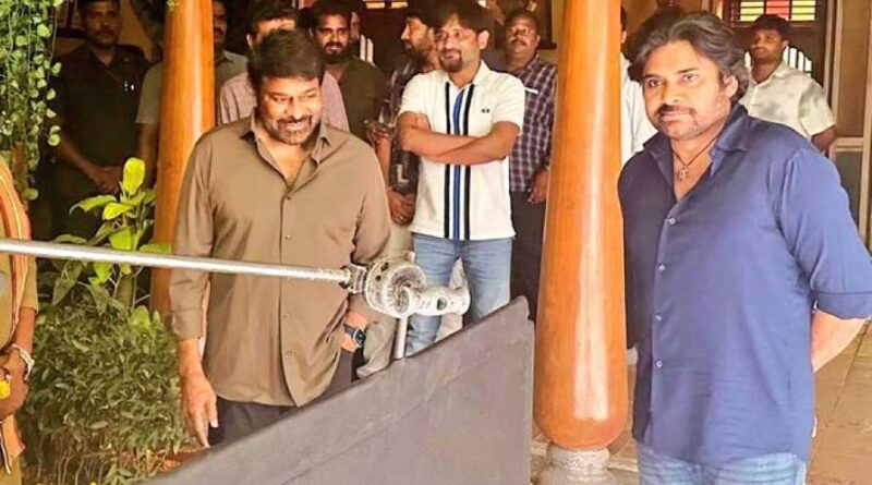 Chiranjeevi visits the sets of Ustaad Bhagat Singh