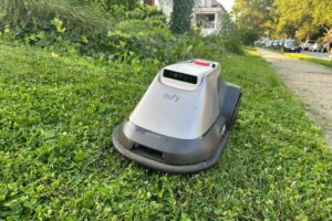 Eufy E18 robot lawn mower front