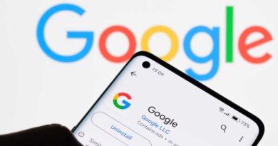 Google Logo und Handy