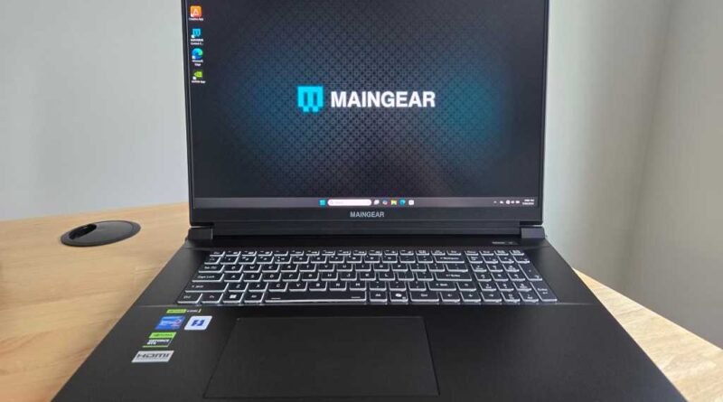 Maingear Ultima 18 hero