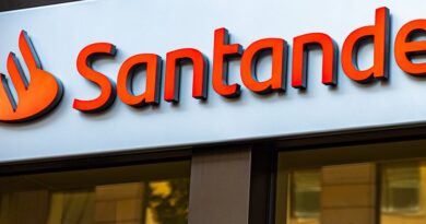 Santander will make AI training mandatory for all staff in 2026