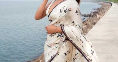 Priyanka Chopra targeting whom with cryptic posts