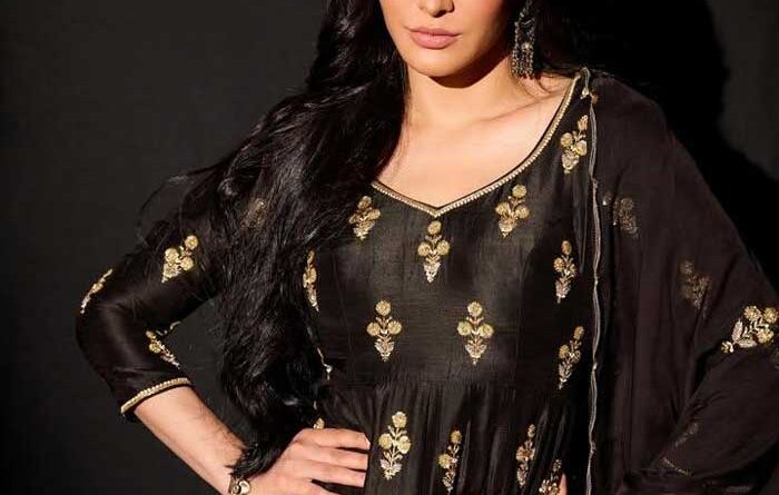 Shruti Haasan praises South Stars