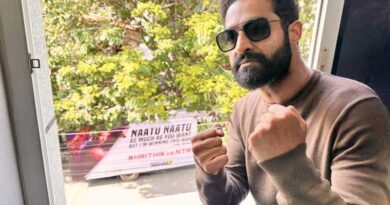 NTR challenges - Hrithik unleashes Naatu Naatu in War 2 promos