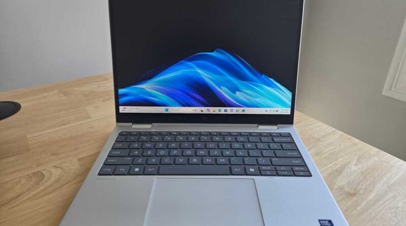 HP EliteBook 8 Flip G1i head on