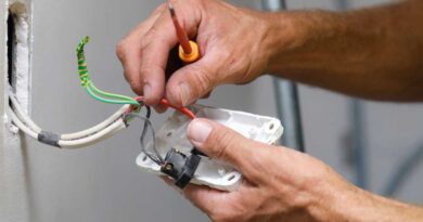 How to install a light switch