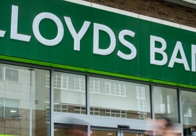 Lloyds Bank to use Workday software to help select staff for redundancy