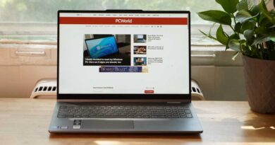 Lenovo IdeaPad 5 2-in-1 head on shot