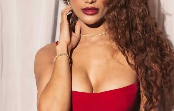 Delhi Ramlila removes Poonam Pandey from the Mandodari role