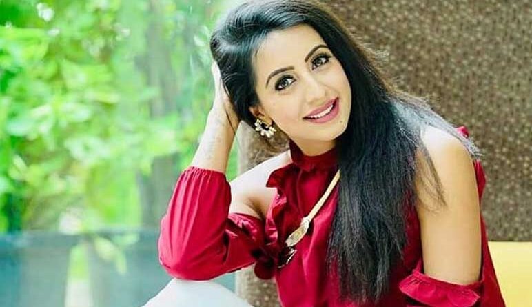 Supreme Court notices to Sanjana Galrani