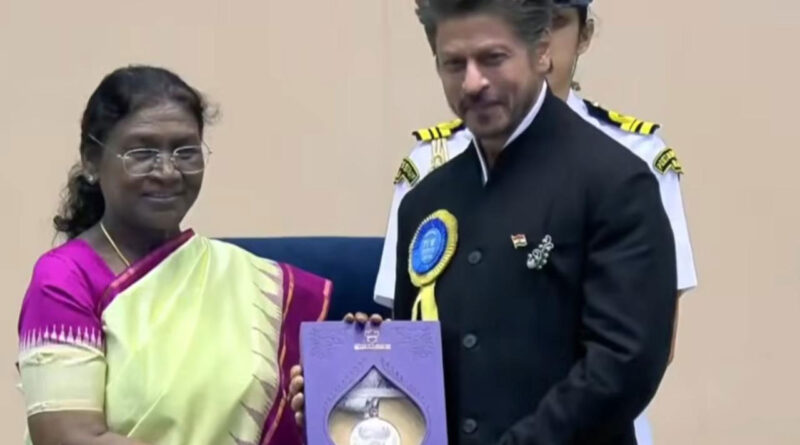 National Film Awards 2025: Winners receives awards from President