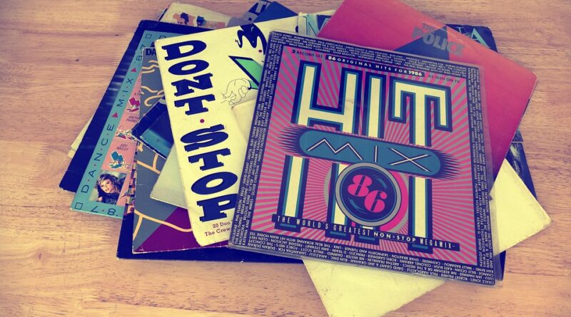 MSI OLED gaming monitor MAG 271QP