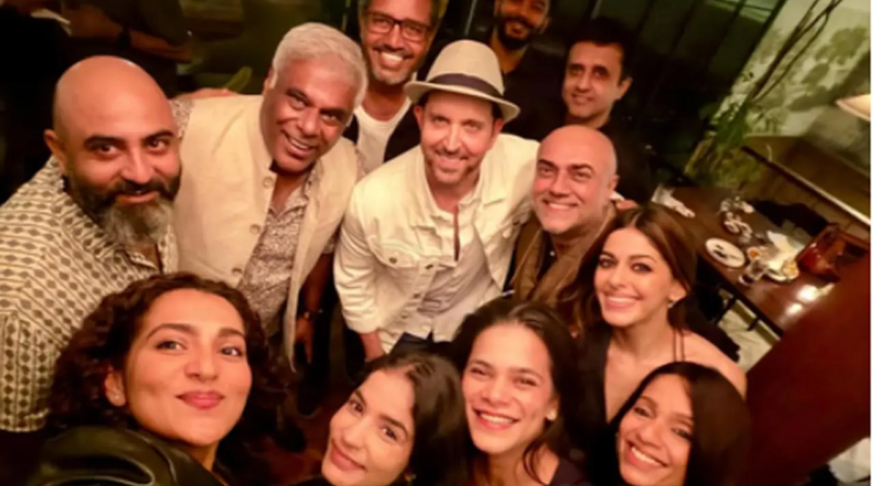 Hrithik Roshan enjoys a fun evening with the talented cast of `Storm`