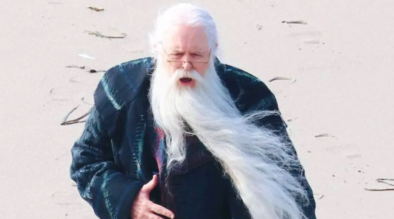 John Lithgow to play Dumbledore in Harry Potter; leaked pics go viral
