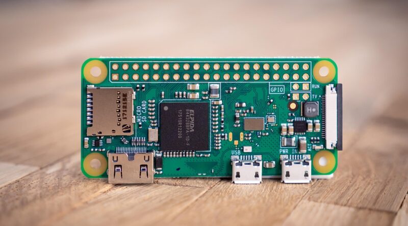 Plugable Thunderbolt 4 TBT4-UDX1 hub docking station