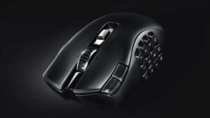 Razer Naga V2 HyperSpeed gaming mouse deal