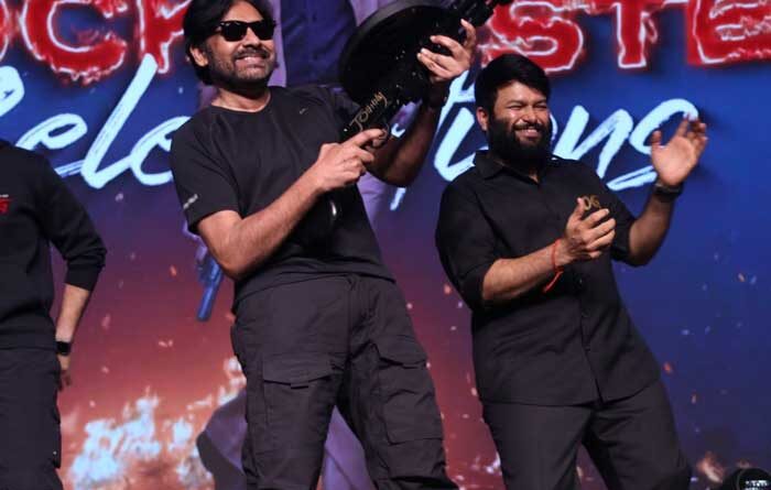 Pawan Kalyan delights fans by brandishing a gun