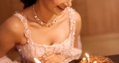 Pooja Hegde Celebrates 35th Birthday with Intimate Cake Cutting Ceremony