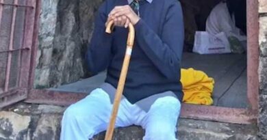 Rajinikanth Himalayan Spiritual Retreat | cinejosh.com