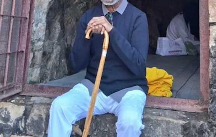 Rajinikanth Himalayan Spiritual Retreat | cinejosh.com