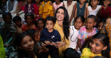 Samantha celebrates Diwali at an NGO
