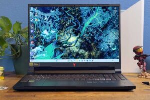 Acer Nitro V 16 AI hero