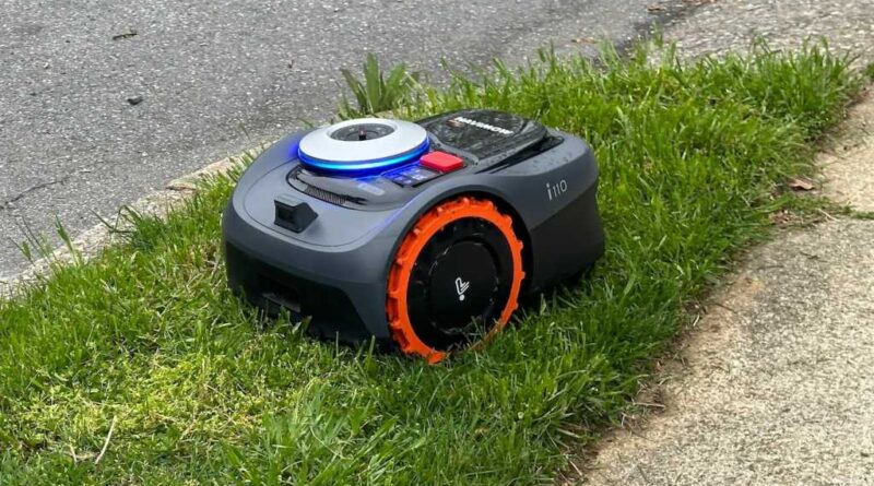 Segway Navimow i110N robot lawn mower