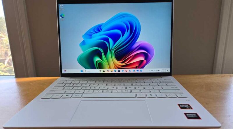 HP OmniBook 7 Aero hero